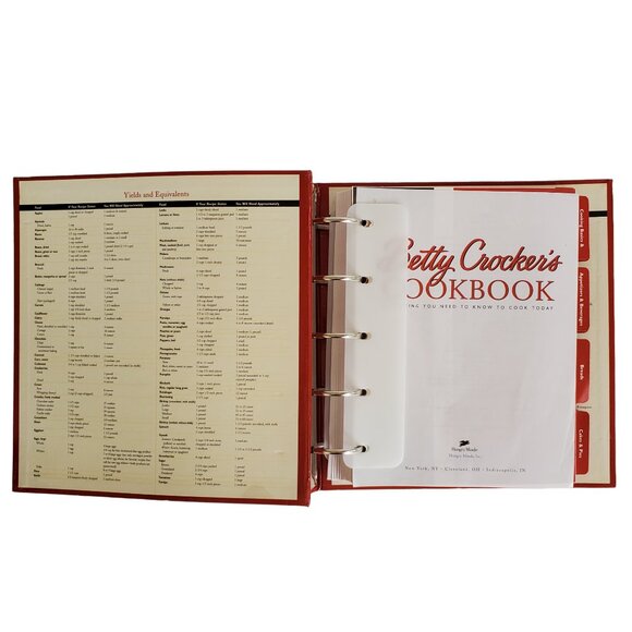 VTG Betty Crocker Cookbook Recipes 5 Ring Big Red Hardcover Divider Tabs 2001 - Picture 5 of 8